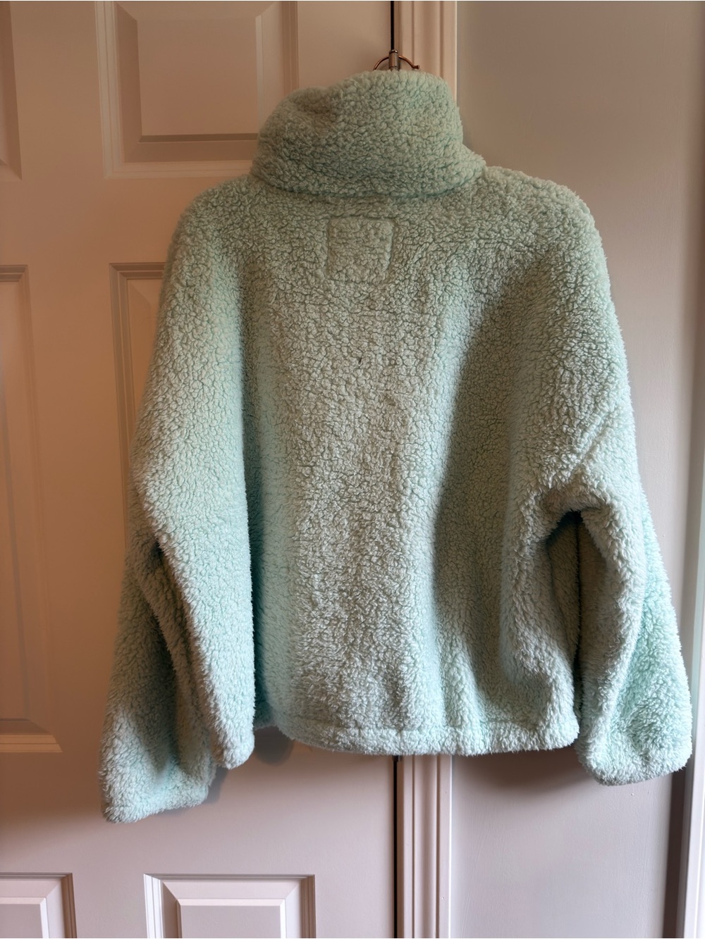 American Eagle Outfitters Seriously Huggable Light Zip Jacket - Picture 3 of 7